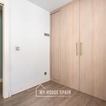 Myhousespain - Espacioso Piso Con Parking גיחון
