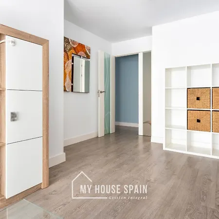 Myhousespain - Espacioso Piso Con Parking * Gijón