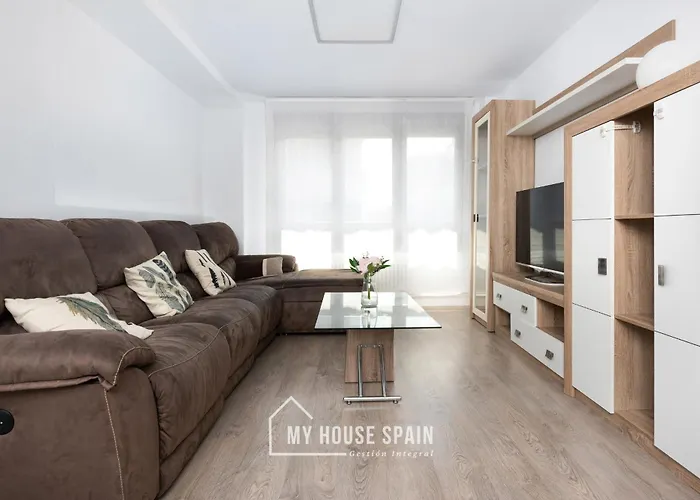 Myhousespain - Espacioso Piso Con Parking * Gijón