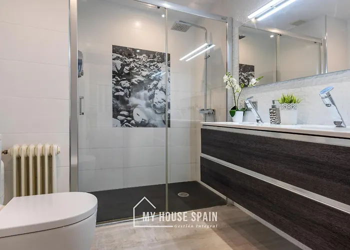 Myhousespain - Espacioso Piso Con Parking Apartamento Gijón