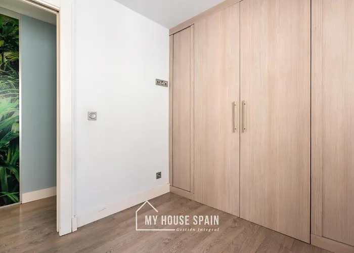 Myhousespain - Espacioso Piso Con Parking Gijón