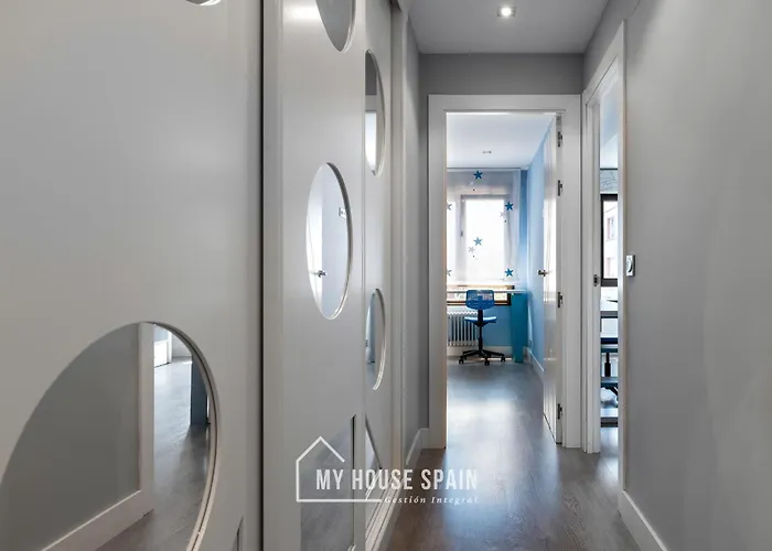 Myhousespain - Espacioso Piso Con Parking Lejlighed Gijón