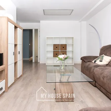 Lägenhet Myhousespain - Espacioso Piso Con Parking *