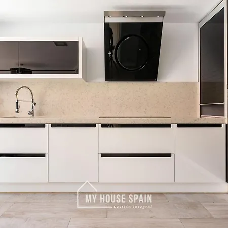 Myhousespain - Espacioso Piso Con Parking Lägenhet