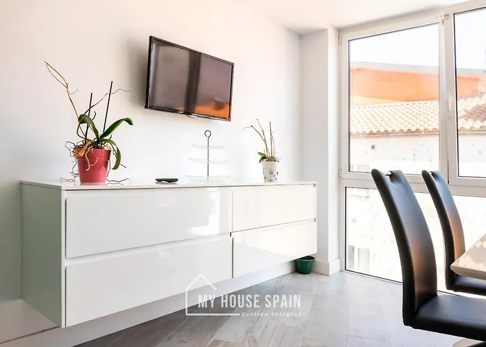 Апартаменти Myhousespain - Espacioso Piso Con Parking Хіхон